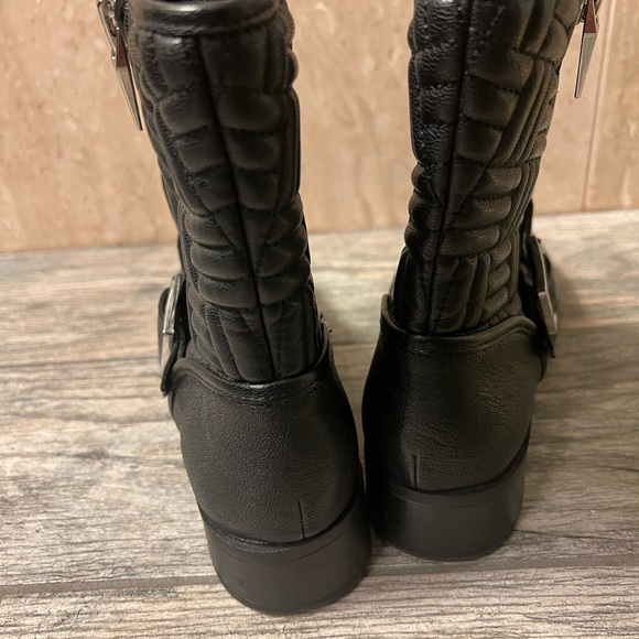 Calvin Klein quilted leather zip up boots - Picture 3 of 7